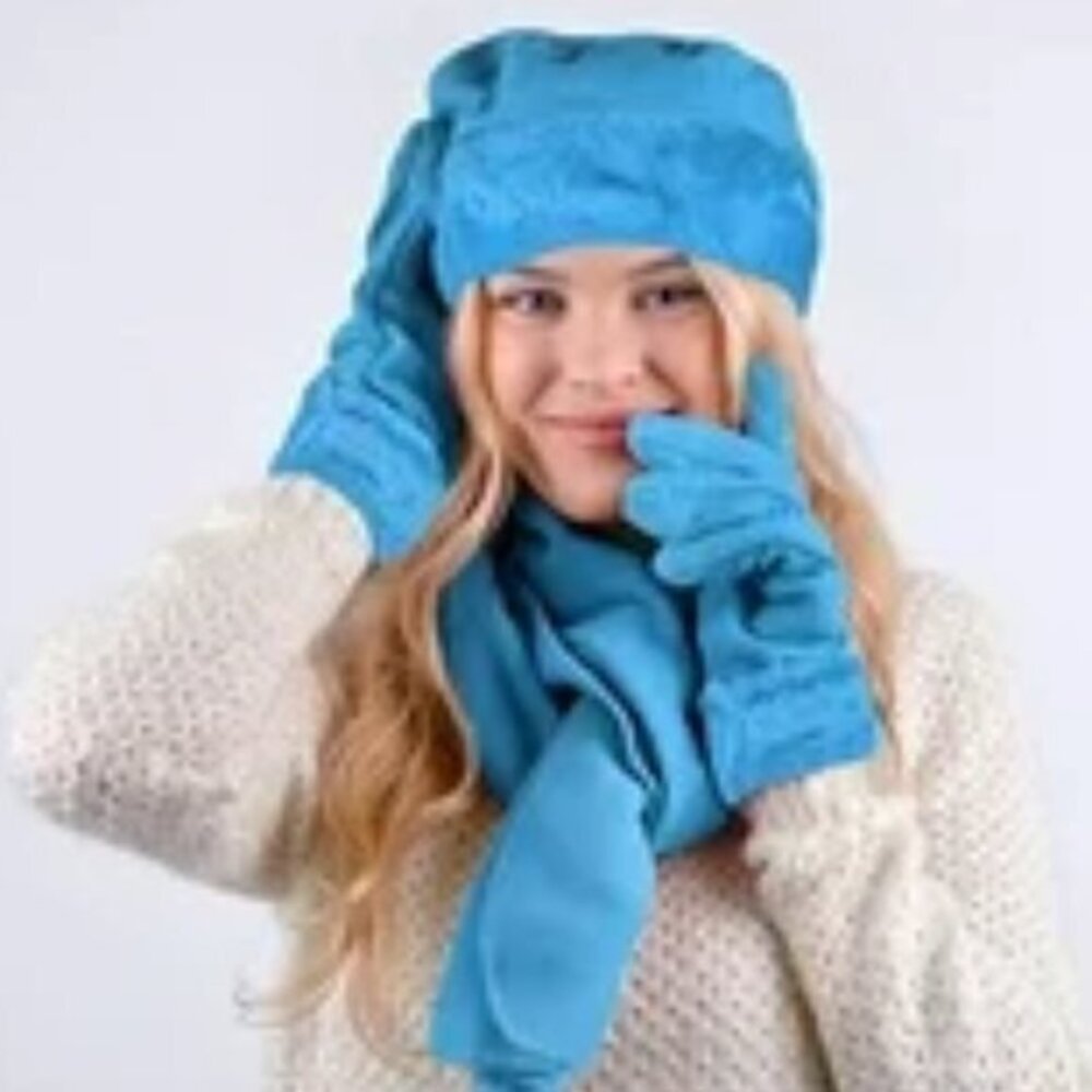 Nollia Turquoise Blue Fleece Scarf Gloves & Hat Set  3 Pieces New